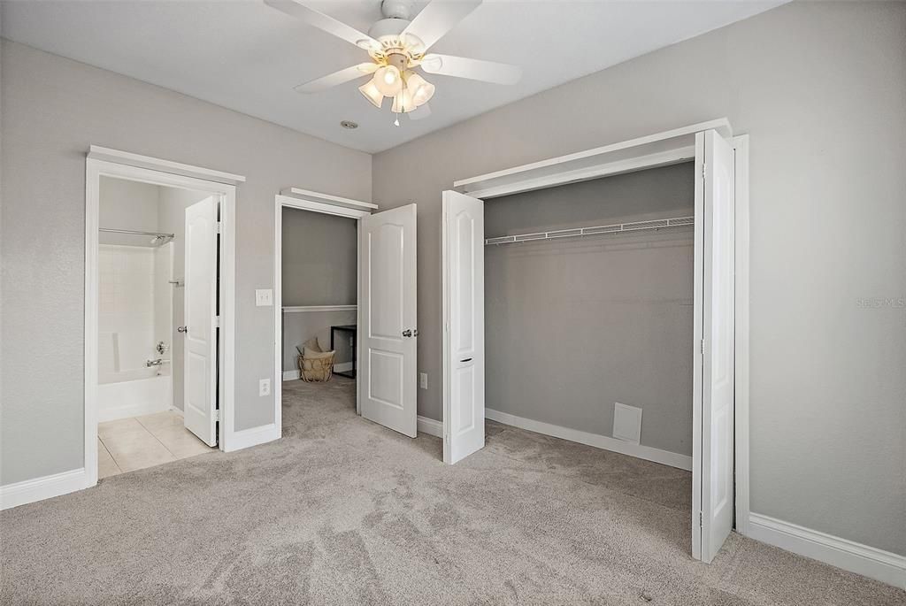 待售: $350,000 (2 贝兹, 2 浴室, 1625 平方英尺)