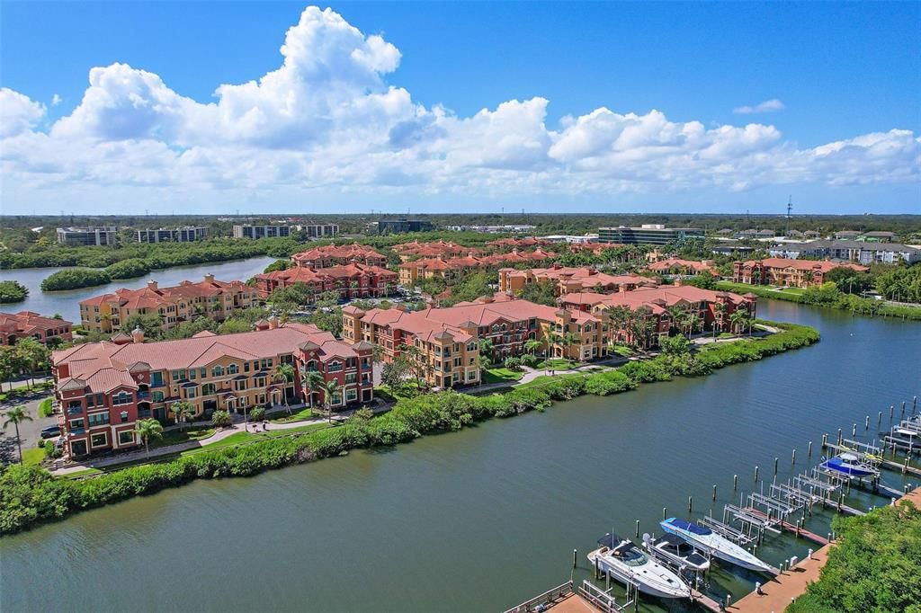 待售: $350,000 (2 贝兹, 2 浴室, 1625 平方英尺)