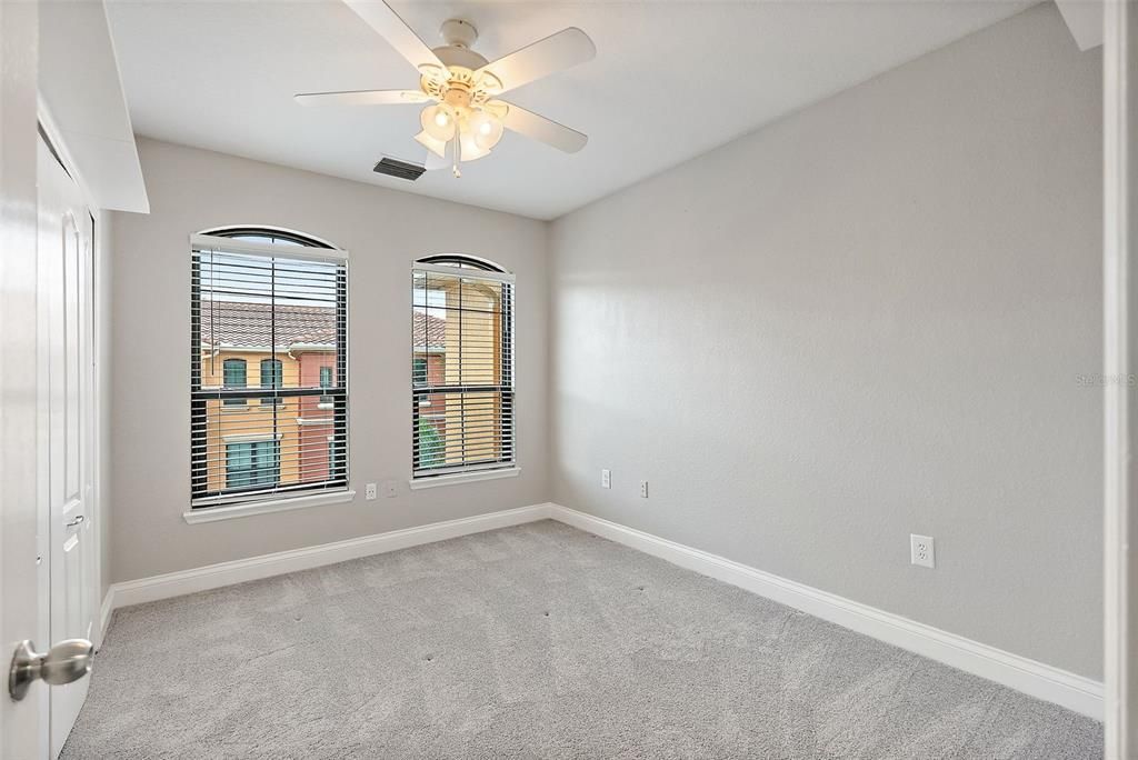 待售: $350,000 (2 贝兹, 2 浴室, 1625 平方英尺)