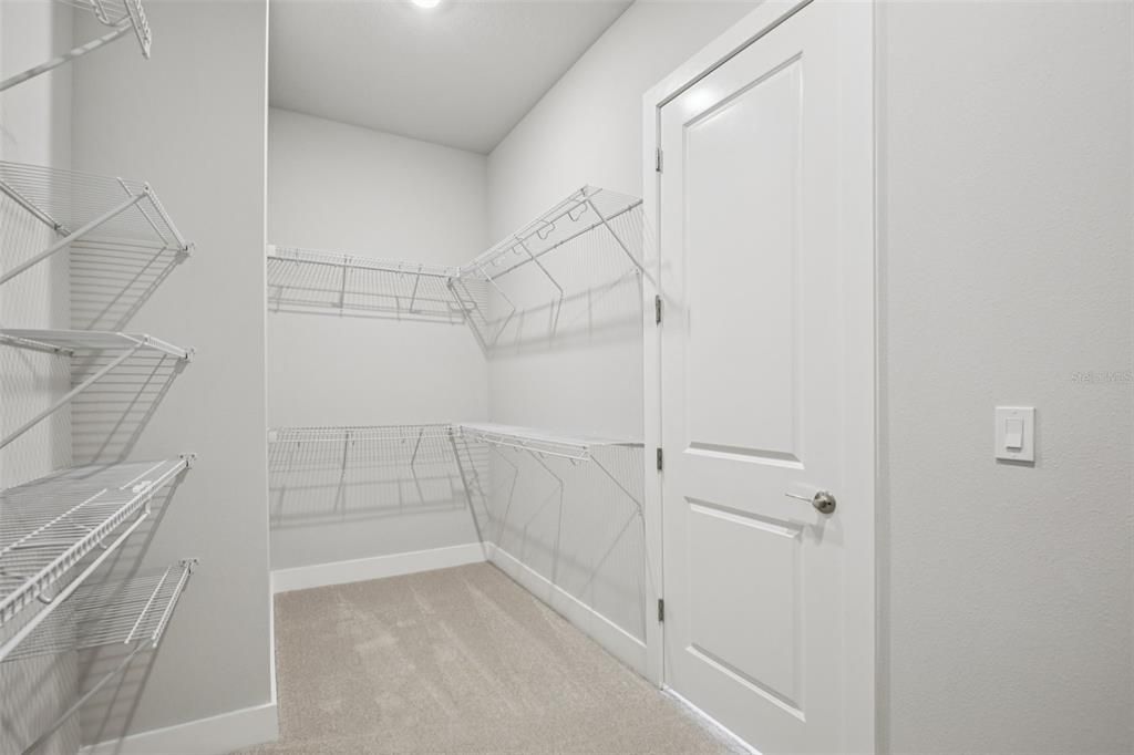 На продажу: $769,990 (4 спален, 3 ванн, 2941 Квадратных фут)