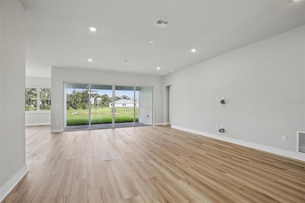 На продажу: $769,990 (4 спален, 3 ванн, 2941 Квадратных фут)