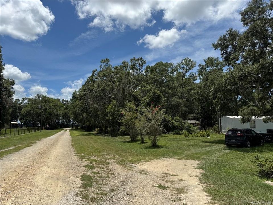 For Sale: $199,000 (2 beds, 2 baths, 924 Square Feet)