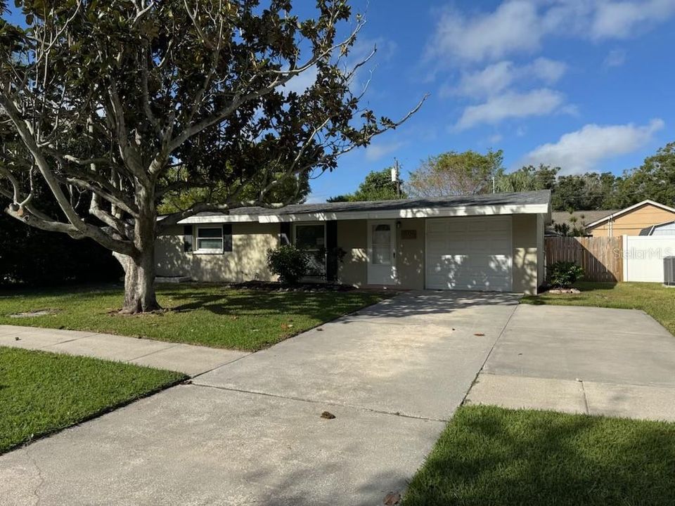 最近租的: $1,895 (2 贝兹, 1 浴室, 1104 平方英尺)