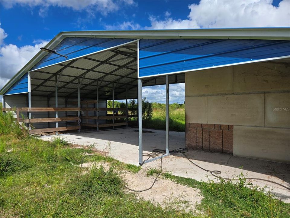 На продажу: $230,000 (6.26 acres)