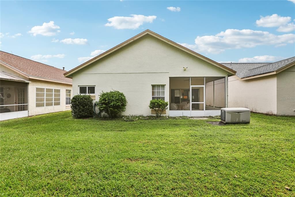 For Sale: $400,000 (2 beds, 2 baths, 1450 Square Feet)