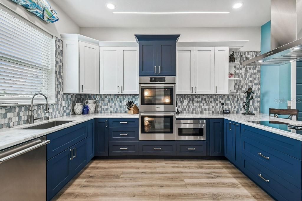 For Sale: $799,000 (3 beds, 3 baths, 2113 Square Feet)