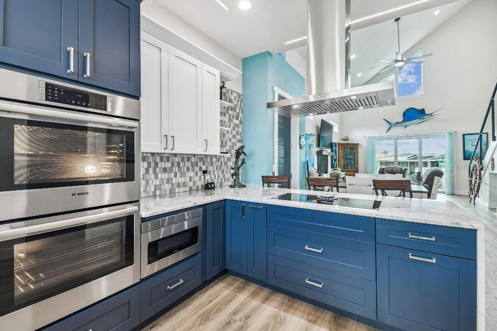 For Sale: $799,000 (3 beds, 3 baths, 2113 Square Feet)