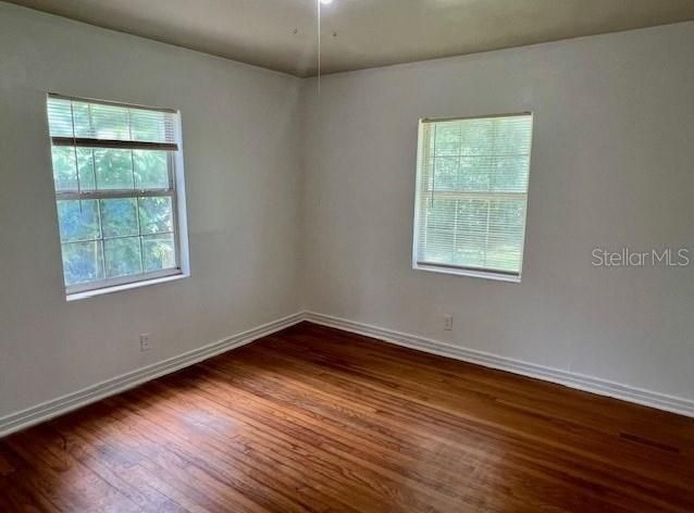 Active With Contract: $1,700 (3 beds, 2 baths, 2274 Square Feet)