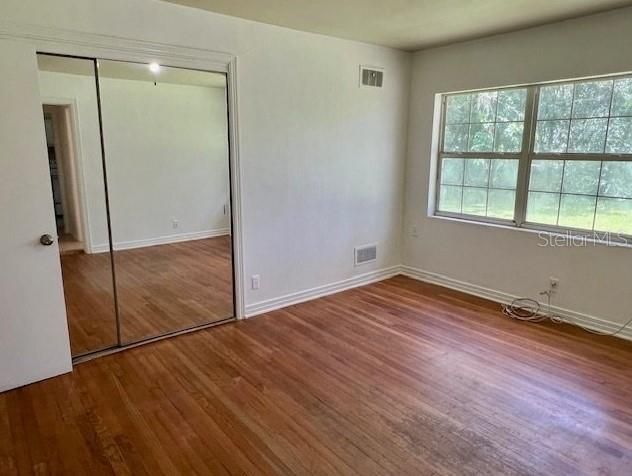 Active With Contract: $1,700 (3 beds, 2 baths, 2274 Square Feet)