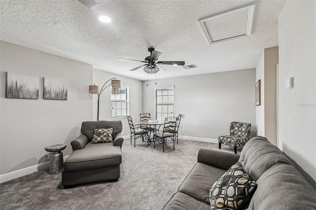 En Venta: $659,995 (4 camas, 4 baños, 3235 Pies cuadrados)