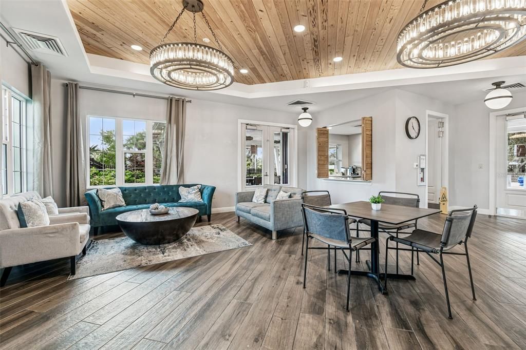 En Venta: $659,995 (4 camas, 4 baños, 3235 Pies cuadrados)