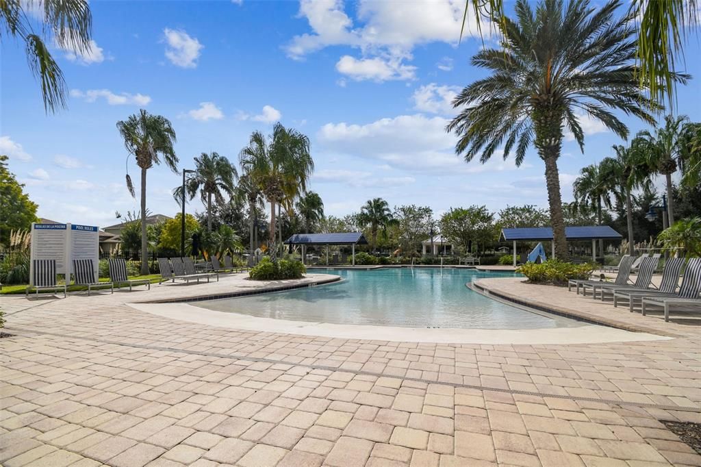 En Venta: $659,995 (4 camas, 4 baños, 3235 Pies cuadrados)