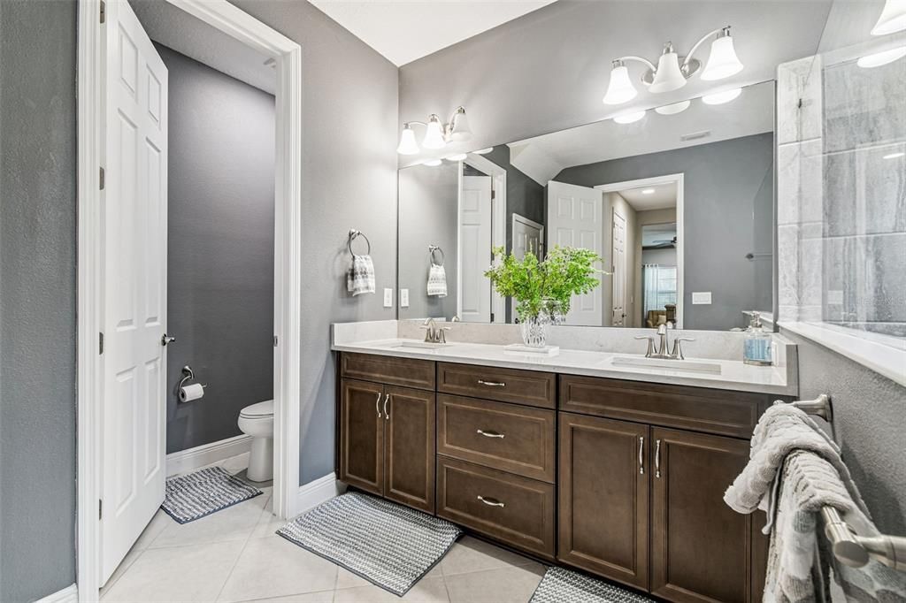 En Venta: $659,995 (4 camas, 4 baños, 3235 Pies cuadrados)