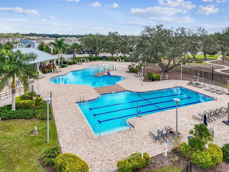 En Venta: $659,995 (4 camas, 4 baños, 3235 Pies cuadrados)