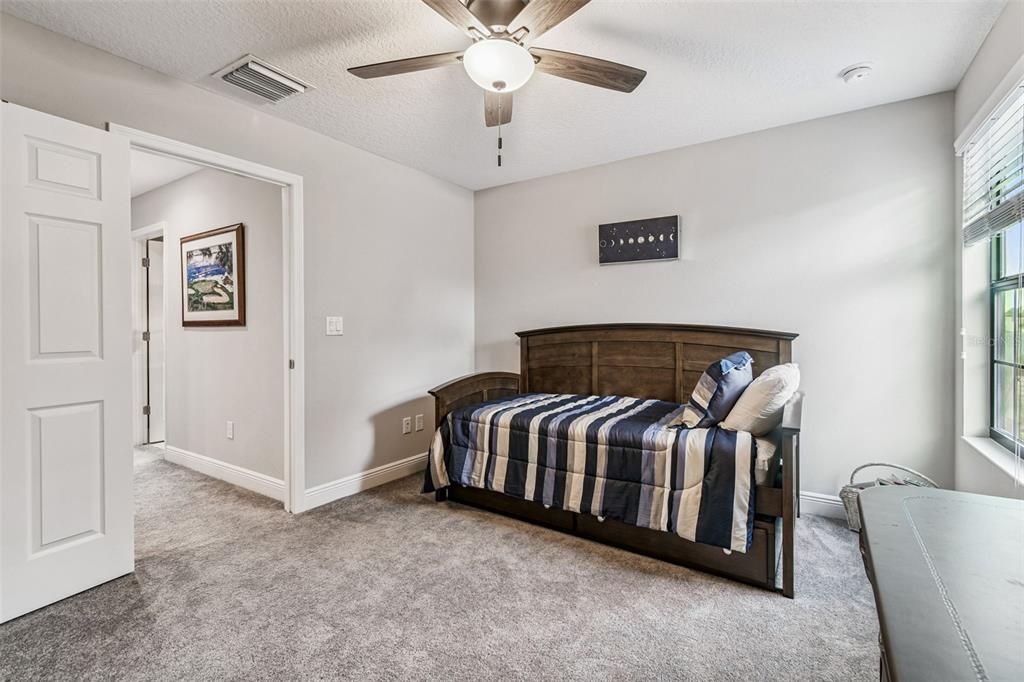 En Venta: $659,995 (4 camas, 4 baños, 3235 Pies cuadrados)