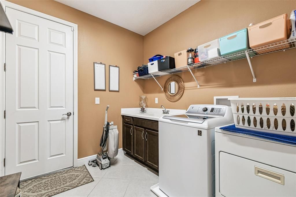 En Venta: $659,995 (4 camas, 4 baños, 3235 Pies cuadrados)