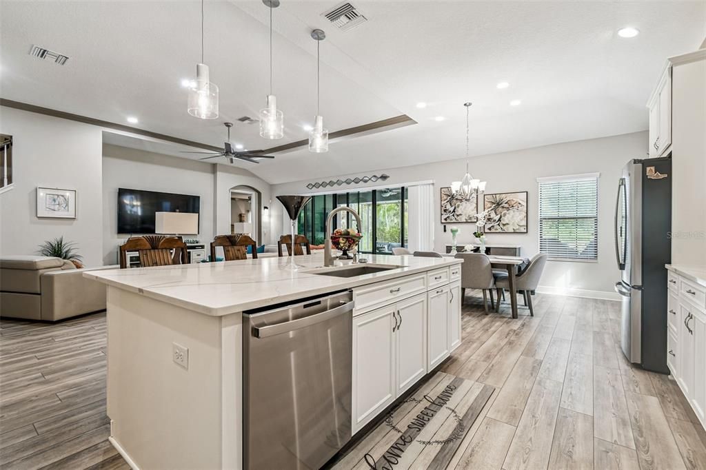 En Venta: $659,995 (4 camas, 4 baños, 3235 Pies cuadrados)