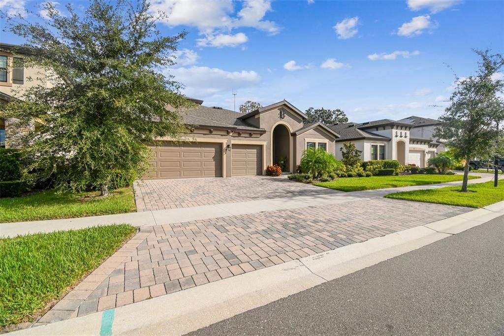 En Venta: $659,995 (4 camas, 4 baños, 3235 Pies cuadrados)