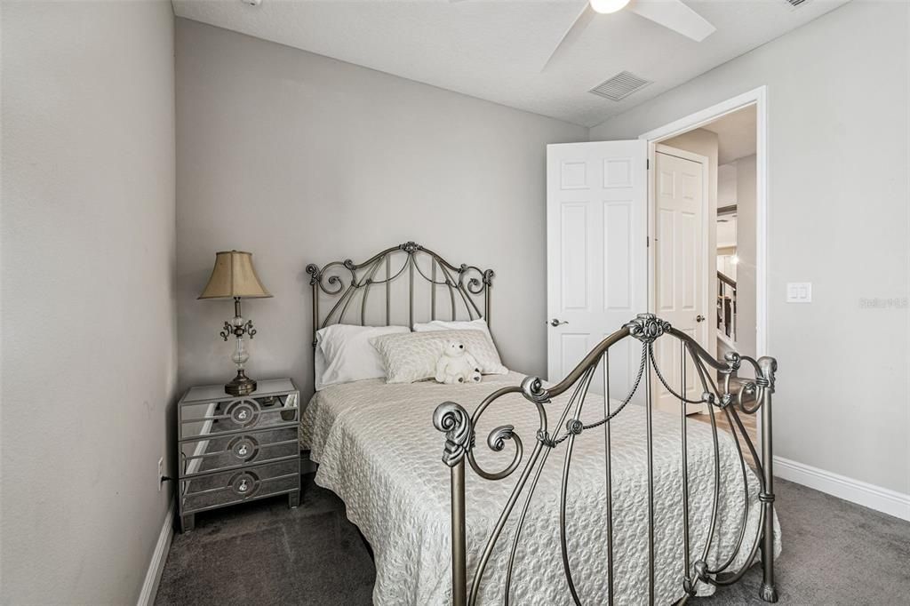 En Venta: $659,995 (4 camas, 4 baños, 3235 Pies cuadrados)