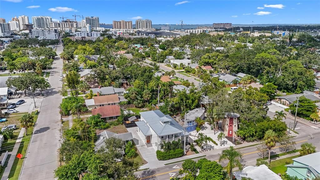 For Sale: $2,195,000 (4 beds, 4 baths, 3154 Square Feet)