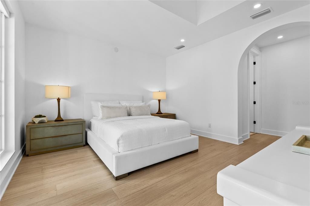 For Sale: $2,195,000 (4 beds, 4 baths, 3154 Square Feet)