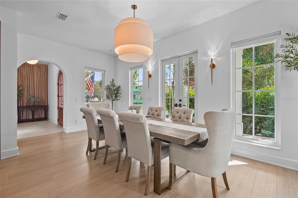 For Sale: $2,195,000 (4 beds, 4 baths, 3154 Square Feet)