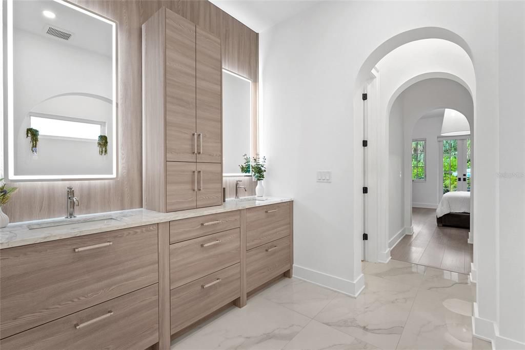 For Sale: $2,195,000 (4 beds, 4 baths, 3154 Square Feet)