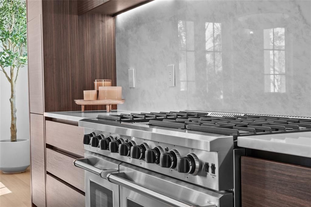 For Sale: $2,195,000 (4 beds, 4 baths, 3154 Square Feet)