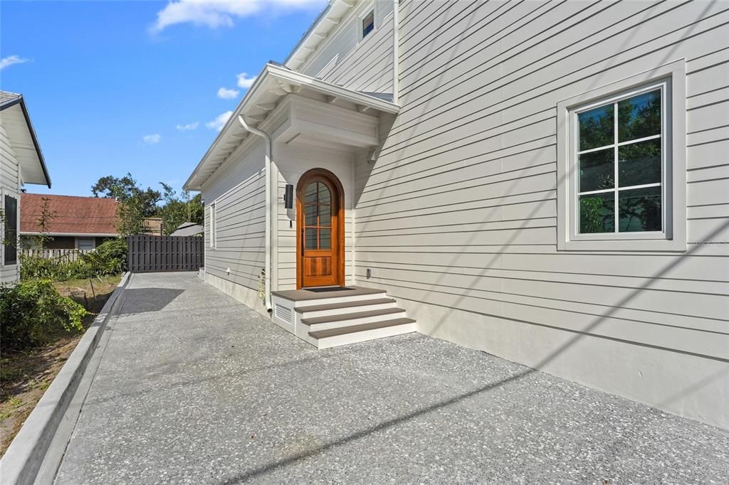 For Sale: $2,195,000 (4 beds, 4 baths, 3154 Square Feet)