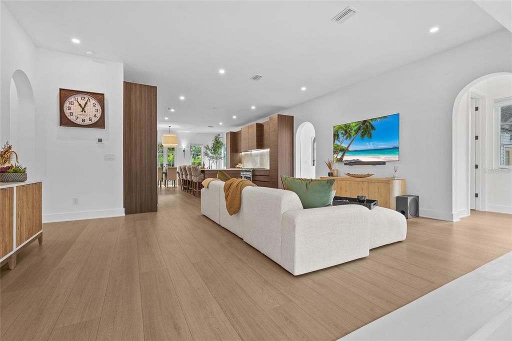 For Sale: $2,195,000 (4 beds, 4 baths, 3154 Square Feet)