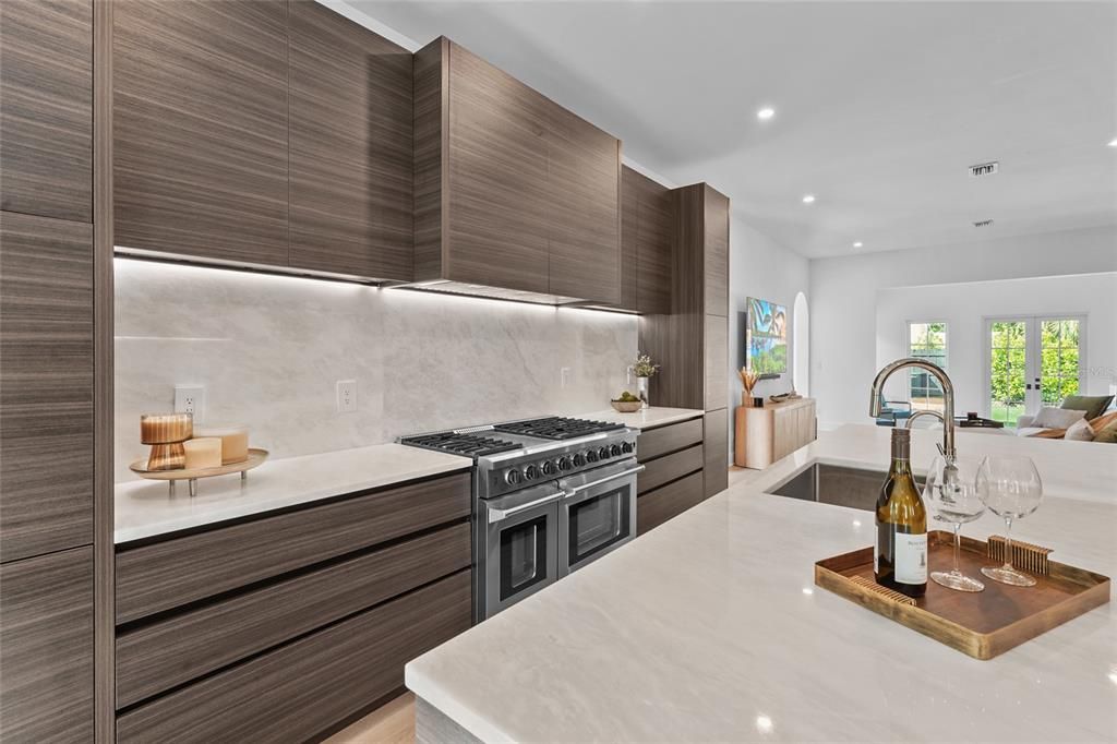 For Sale: $2,195,000 (4 beds, 4 baths, 3154 Square Feet)