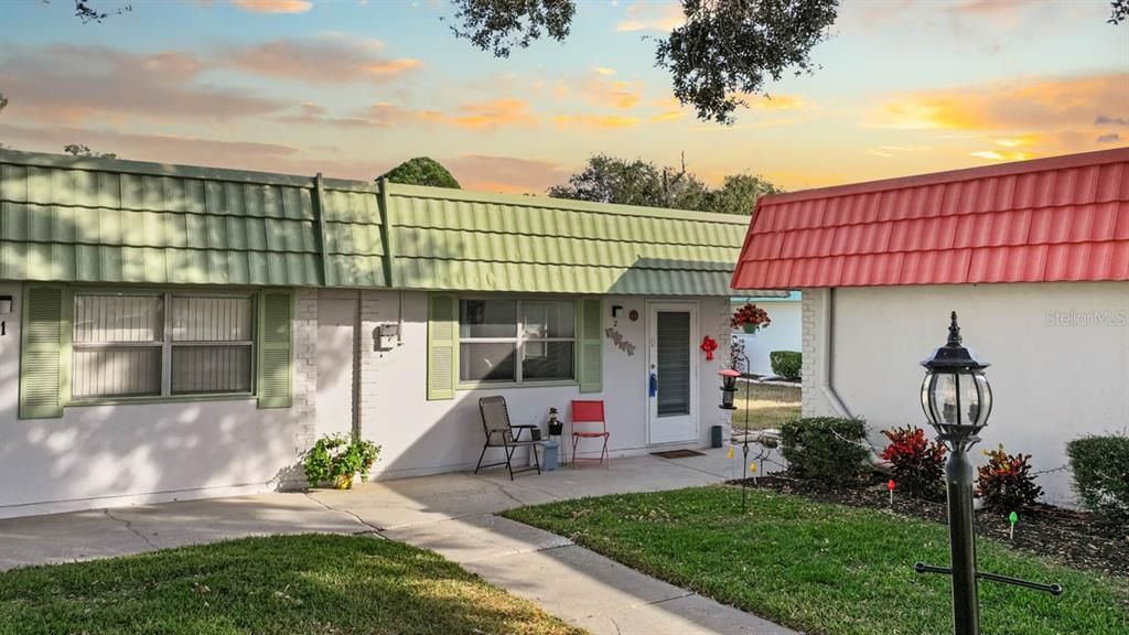 For Sale: $89,900 (1 beds, 1 baths, 800 Square Feet)