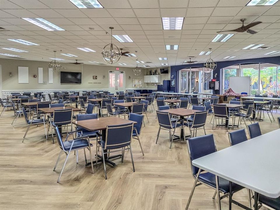 For Sale: $89,900 (1 beds, 1 baths, 800 Square Feet)