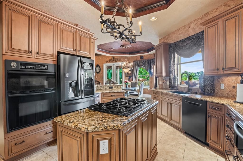 For Sale: $2,999,999 (5 beds, 4 baths, 5005 Square Feet)