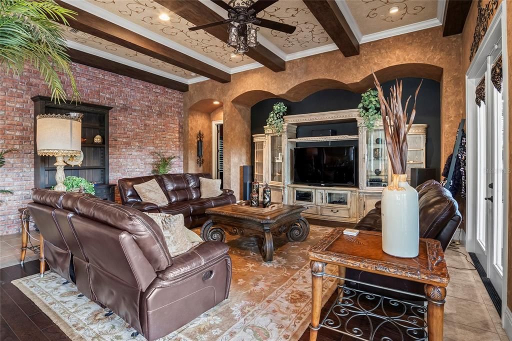 For Sale: $2,999,999 (5 beds, 4 baths, 5005 Square Feet)