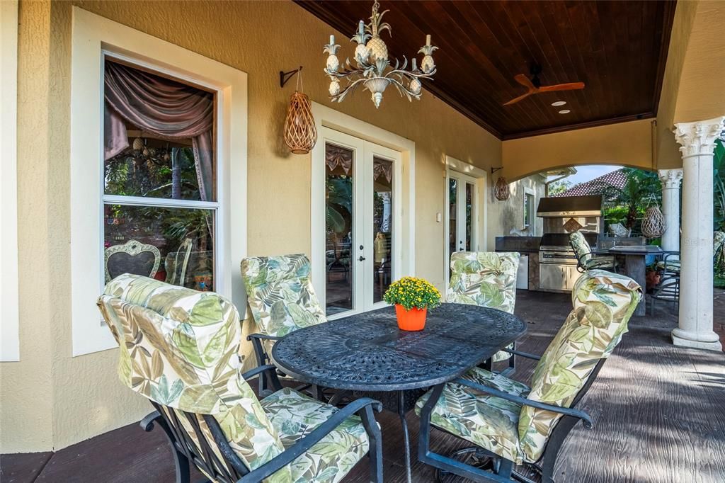 For Sale: $2,999,999 (5 beds, 4 baths, 5005 Square Feet)