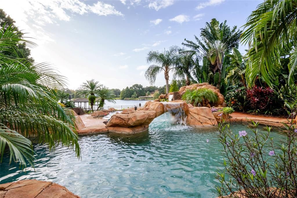 For Sale: $2,999,999 (5 beds, 4 baths, 5005 Square Feet)