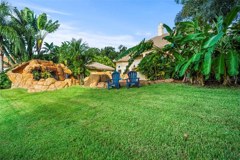 For Sale: $2,999,999 (5 beds, 4 baths, 5005 Square Feet)