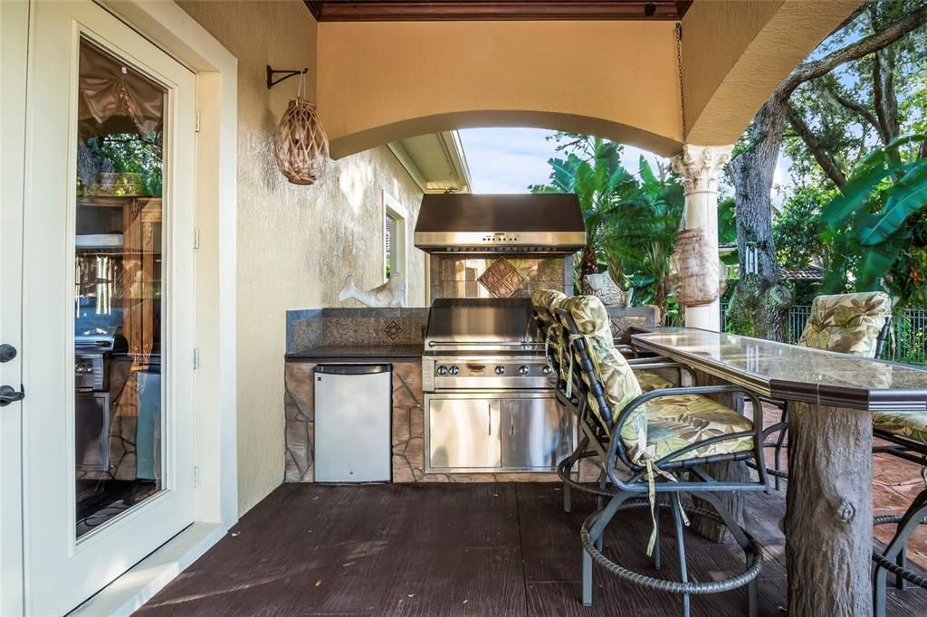 For Sale: $2,999,999 (5 beds, 4 baths, 5005 Square Feet)