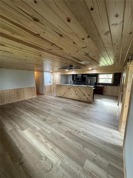 For Sale: $289,900 (3 beds, 2 baths, 2040 Square Feet)