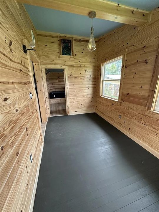 For Sale: $289,900 (3 beds, 2 baths, 2040 Square Feet)