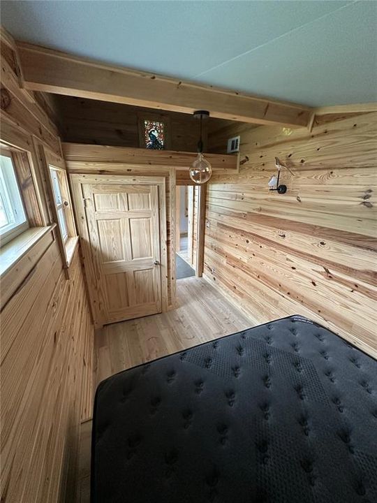 For Sale: $289,900 (3 beds, 2 baths, 2040 Square Feet)