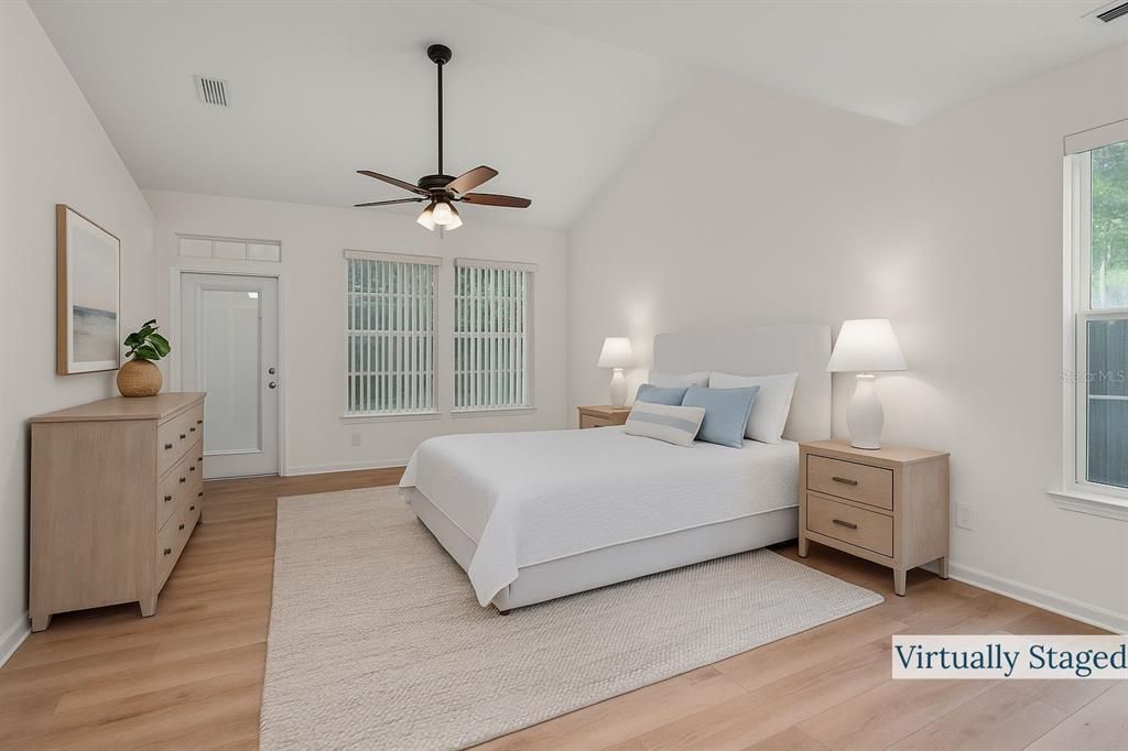 待售: $730,000 (5 贝兹, 3 浴室, 3327 平方英尺)