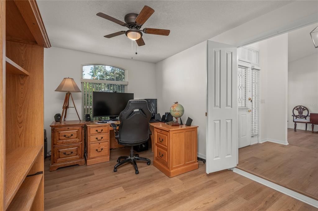 待售: $730,000 (5 贝兹, 3 浴室, 3327 平方英尺)