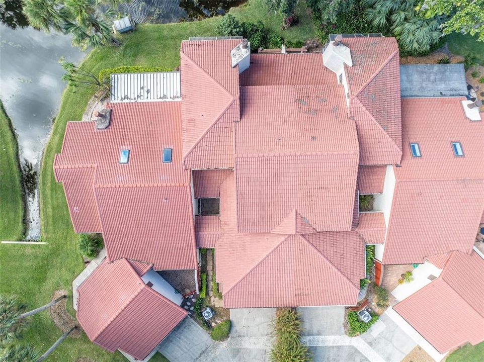 For Sale: $325,000 (3 beds, 3 baths, 1872 Square Feet)