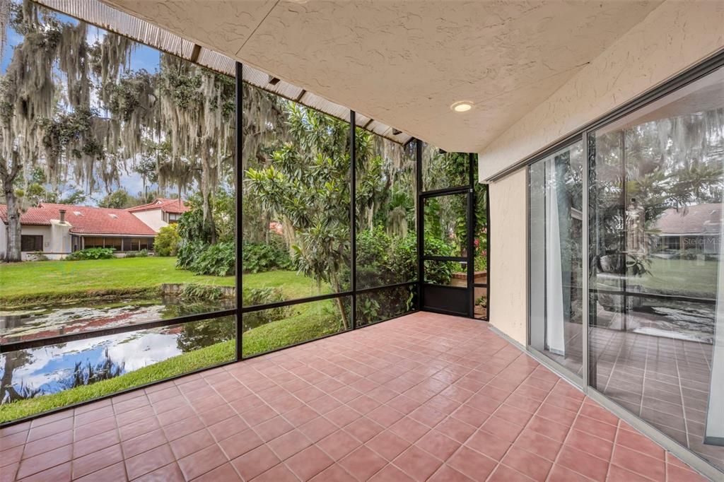 For Sale: $325,000 (3 beds, 3 baths, 1872 Square Feet)