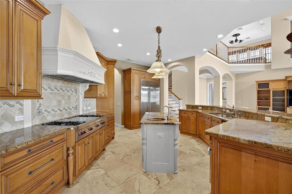 В аренду: $8,000 (4 спален, 4 ванн, 4089 Квадратных фут)