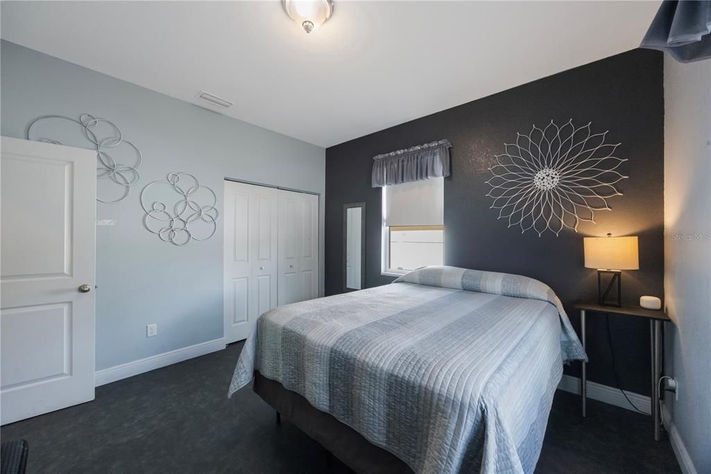 Active With Contract: $355,000 (3 beds, 2 baths, 1446 Square Feet)