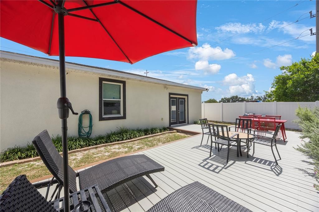 Active With Contract: $355,000 (3 beds, 2 baths, 1446 Square Feet)