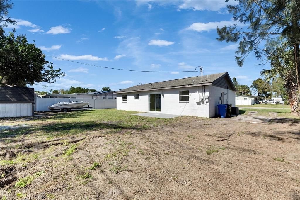 For Rent: $2,300 (3 beds, 2 baths, 1156 Square Feet)